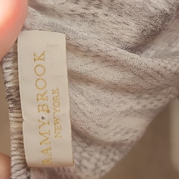 Ramy Brook Elegant Women's Cold Shoulder Long Sleeve Mini Dress Animal Print - Picture 13 of 14